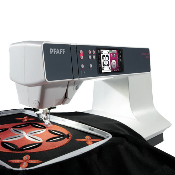 embroidery-sewing-machine-pfaff-creative-3.0-square
